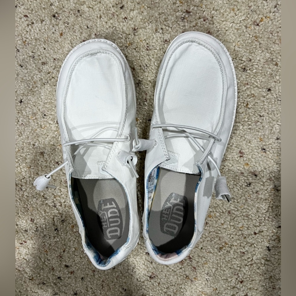 Women’s white silk moon Wendy Hey Dude shoes 8